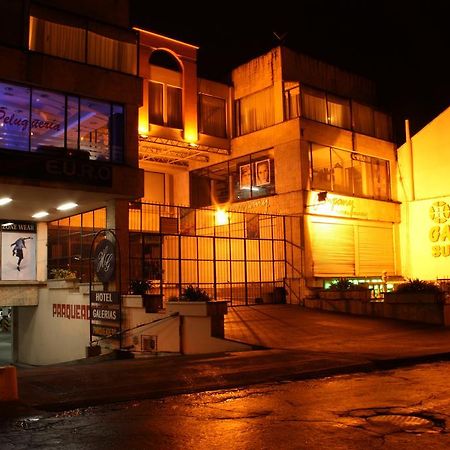 Hotel Galerias Пасто Екстериор снимка