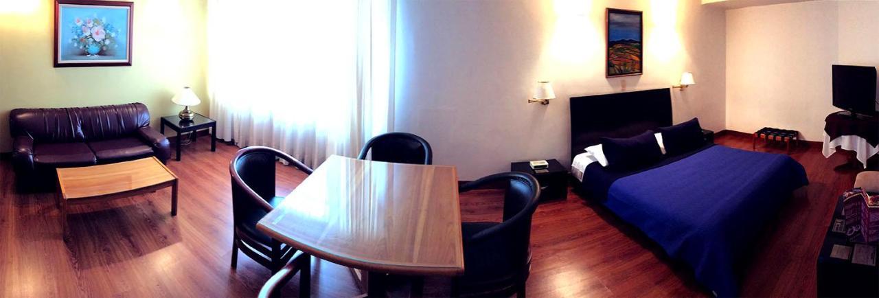 Hotel Galerias Пасто Екстериор снимка