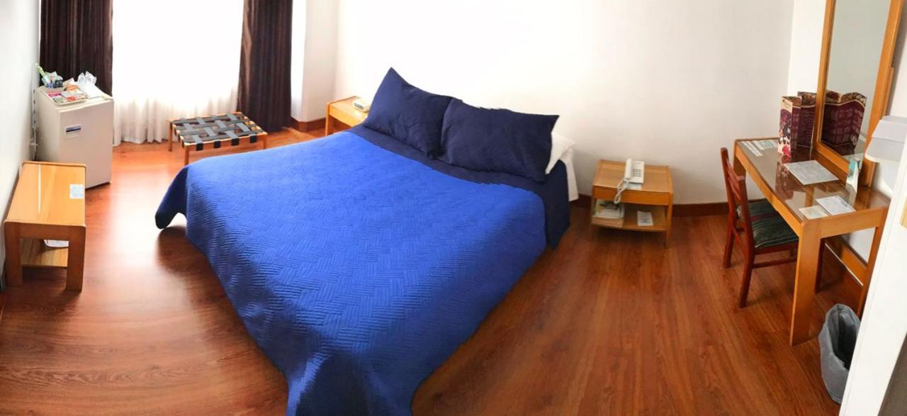 Hotel Galerias Пасто Екстериор снимка